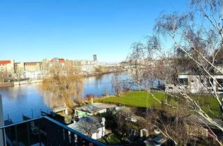Wohnung mieten in Schnellerstraße 87, 12439 Niederschöneweide, Stilvoll wohnen am Wasser – gemütliche 2-Raum-Wohnung mit Balkon und Wasserblick!