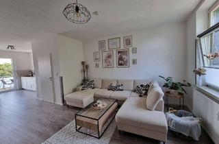 Wohnung mieten in 46149 Buschhausen, Attraktive 2-Zimmer-Wohnung mit Balkon in Oberhausen direkt an der Emscher