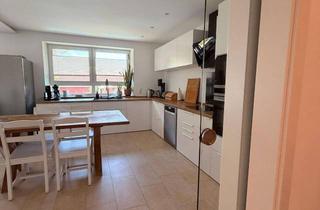 Wohnung mieten in Landshuterstrasse, 84095 Furth, Exklusiv kernsanierte 113-m²-Wohnung mit großem Garten – modernes Wohnen in Bestlage für die ganze F