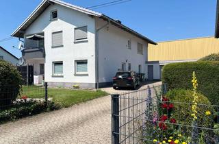 Wohnung mieten in Weyerbuscher Weg 37, 56587 Oberhonnefeld-Gierend, Attraktive 3-Zimmer-Erdgeschosswohnung mit Terrasse und Garten in ruhiger Lage
