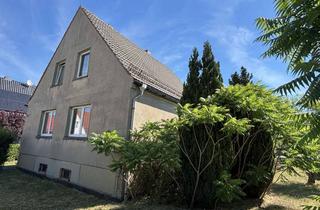 Einfamilienhaus kaufen in 01558 Großenhain, Machen Sie was draus...Einfamilienhaus mit großem Grundstück in ruhiger Siedlungslage in Großenhain