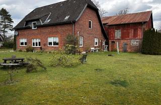 Haus kaufen in 23816 Groß Niendorf, Großzügige Immobilie mit Einliegerwohnung und angrenzender Scheune