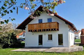 Einfamilienhaus kaufen in 84508 Burgkirchen, Jetzt einziehen!Frisch renoviertes Einfamilienhaus mit Garage und Terrasse in idyllischer Traumlag