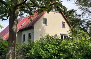 Haus kaufen in 14532 Kleinmachnow, Geräumige Haushälfte mit Einliegerwohnung in zentraler, ruhiger Grünlage von Kleinmachnow