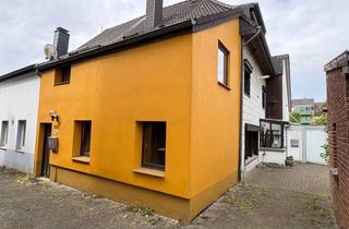 Einfamilienhaus kaufen in 41065 Lürrip, Ihr Projekt mit Perspektive: Kleines Einfamilienhaus zum Gestalten in zentraler Lage