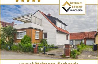 Haus kaufen in 38162 Cremlingen, 6-Zimmer Massivhaus im Ortskern von Schandelah - 2 Garagen, Kamin, Balkon, voll unterkellert