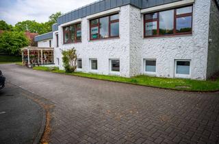 Büro zu mieten in 26603 Aurich, Zentrale Bürofläche/Lagerräume, 4 Zimmer und viele Parkplätze