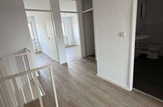 Wohnung mieten in Gleiwitzer Straße 28, 57072 Siegen, Modernisierte 4-Zimmer-Maisonette mit 2 Balkonen in familienfreundlicher Wohnanlage