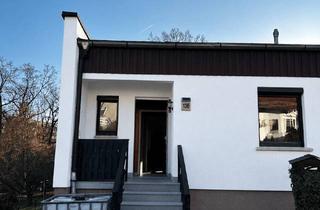 Doppelhaushälfte kaufen in Keplerstraße 136, 07549 Lusan, Doppelhaushälfte mit großem Grundstück in hervorragender Lage in Gera