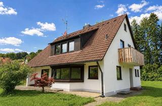 Haus mieten in 91245 Simmelsdorf, Großzügiges Einfamilienhaus, 5 Zimmer, große Terrasse, 2 Balkone + großer Garten
