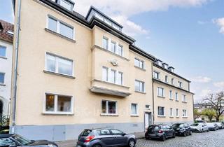 Wohnung kaufen in 50937 Köln, Exklusive Maisonette-DG-Wohnung mit sonniger Terrasse in begehrter Wohnlage.