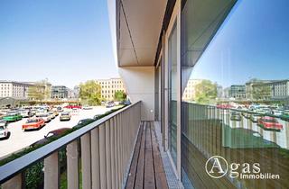 Wohnung mieten in Zimmerstraße 94, 10117 Berlin, Sonnenbalkon! Offen geschnittene 3 Zimmer Wohnung mit ca. 61m², EBK und Weitblick in Berlin-Mitte!