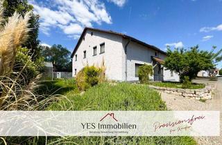 Haus kaufen in 91799 Langenaltheim, Großzügiges Zweifamilienhaus mit Garten, PV-Anlage und viel Platz