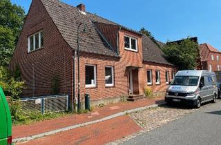 Haus kaufen in 25876 Schwabstedt, Schwabstedt - Charmante Immobilie mit großem Potenzial in zentraler Lage
