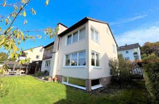 Einfamilienhaus kaufen in 97456 Dittelbrunn, Dittelbrunn - Großzügiges Einfamilienhaus mit Pool - PROVISIONSFREI !