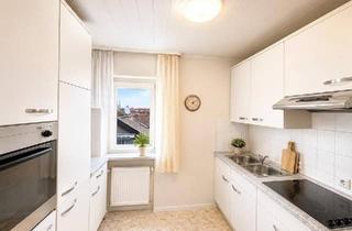 Wohnung kaufen in 51143 Köln, Köln - Dachgeschosswohnung in traumhafter Lage von Zündorf