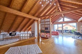 Wohnung kaufen in 63843 Niedernberg, Wohnen mit Charme! Großzügige Dachgeschosswohnung mit Wintergarten und Balkon