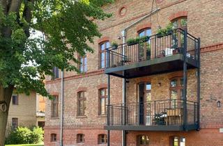 Wohnung kaufen in 14469 Jägervorstadt, Backsteinarchitektur im historischen Ensemble – 3 Zimmer mit Balkon & Stellplatz