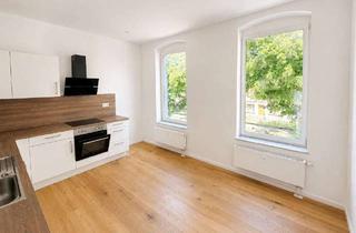 Wohnung kaufen in Wilhelm-Pieck-Straße 38, 15370 Petershagen, Stilvoll wohnen im Altbau – Bezugsfreie 2-Zimmer-Wohnung mit Charakter