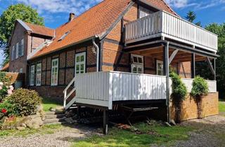 Wohnung kaufen in 23738 Manhagen, 3-Zimmer-Eigentumswohnung mit Charme