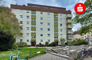 Wohnung kaufen in 90489 Nürnberg, Mittendrin statt nur dabei! Zentral gelegene 1,5 Zimmerwohnung mit Balkon in Schoppershof!
