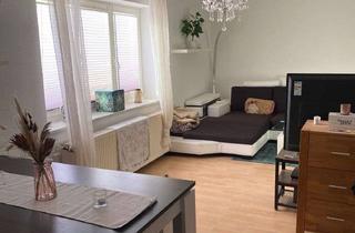 Wohnung mieten in Große Voßstraße 14, 23936 Grevesmühlen, Energetisch modernisierte Wohnung mit drei Zimmern sowie Balkon, Einbauküche und Carport in GVM
