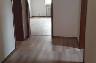 Wohnung mieten in Blumenstr, 93158 Teublitz, Großuügige 2-Zimmer-Dachgeschosswohnung in Teublitz
