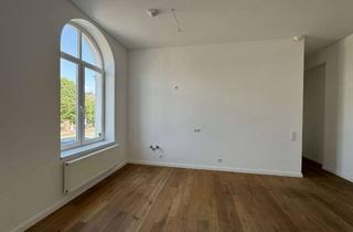 Wohnung mieten in 46397 Bocholt, Helle 95 m² Altbau-Einheit mit Echtholzparkett & Stellplatz