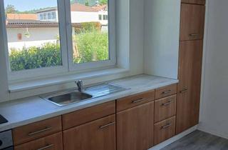 Wohnung mieten in Heidelsteinstraße 21, 36115 Hilders, Alltagstaugliche 3-Zimmer-Wohnung mit Balkon in Hilders
