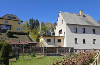 Einfamilienhaus kaufen in Mühlweg 12, 09376 Oelsnitz, Großzügiges Einfamilienhaus mit ca. 160 m² Wohnfläche, zwei Garagen und vielseitigen Nutzungsmöglich