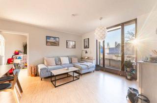 Wohnung kaufen in Altkötzschenbroda 52, 01445 Radebeul, Erste Reihe in AltKö: Wohnen im Architektenhaus mit 2 Balkonen & Parkett – Frei ab August!