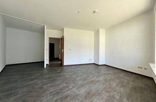 Wohnung mieten in 58730 Fröndenberg, Fröndenberg-Mitte: 1-Raum-Single-Appartement mit Balkon - Frisch renoviert und mit neuem Oberboden!