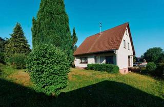 Haus kaufen in 72175 Dornhan, Gemütliches Eigenheim mit großem Garten und Ausbaureserve im Dachgeschoss