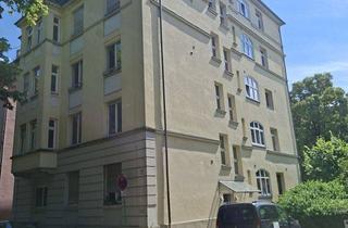 Wohnung mieten in 73728 Esslingen, Neu sanierte 2-Zimmer-Wohnung in Esslingen/N. - direkt am Schillerpark!