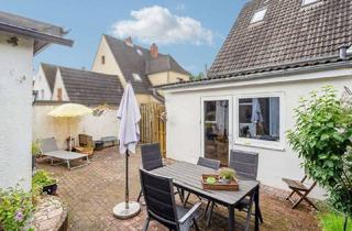 Doppelhaushälfte kaufen in 23568 Schlutup, Attraktive Doppelhaushälfte nach WEG-Teilung auf Erbpachtgrundstück in Lübeck Schlutup