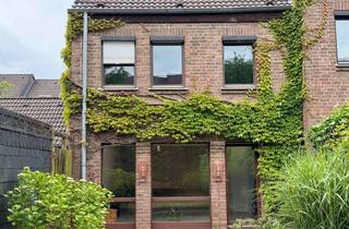 Einfamilienhaus kaufen in 42781 Haan, Einfamilienhaus mit 2 Garagen und Außenstellplatz