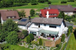 Haus kaufen in 72270 Baiersbronn, Großzügiges Wohnhaus in Klosterreichenbach mit zwei Garagen zu verkaufen