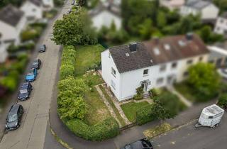 Haus kaufen in 65191 Bierstadt, Mehr als ein Zuhause: Reihenendhaus mit zusätzlichem Baugrundstück
