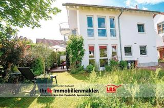 Haus kaufen in 55299 Nackenheim, Gepflegte DHH mit 3 Balkonen, Gartenidylle, unverbaubarem Weinbergblick & viel Wohnkomfort