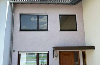 Haus kaufen in 71144 Steinenbronn, Wohnen mit Charakter: Reihenmittelhaus in Steinenbronn