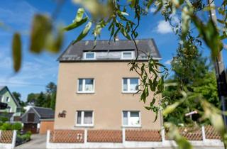 Haus kaufen in 09232 Hartmannsdorf, Ihr eigenes Reich – und die Zugfahrt, die es zum Leben erweckt
