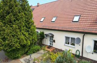 Reihenhaus kaufen in 14913 Niedergörsdorf, Niedergörsdorf: Charmantes Reihenhaus mit großem Naturgrundstück – sanierter Altbau in ruhiger Lage