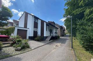 Einfamilienhaus kaufen in 42111 Wuppertal, Einfamilienhaus mit Einliegerwohnung in guter, familienfreundlicher und ruhiger Wohnlage