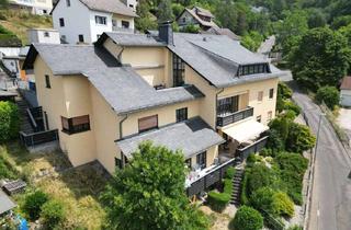 Mehrfamilienhaus kaufen in Hollerbergstrasse, 65307 Bad Schwalbach, Gepflegtes Mehrfamilienhaus in Ramschied mit 7 Stellplätzen (Garage) zu verkaufen!