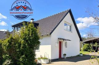 Einfamilienhaus kaufen in 51545 Waldbröl, Einfamilienhaus mit Nebengebäuden und großem Grundstück
