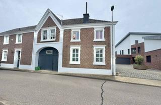 Haus mieten in 52538 Selfkant, Selfkant-Tüddern: Wohnen mit Hauscharakter – Großzügige Wohneinheit im Zweifamilienhaus!