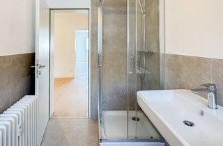 Anlageobjekt in 76532 Sandweier, Modernisiertes Zuhause zum Wohlfühlen – großzügige 4-Zimmer-Wohnung mit Balkon und Garage