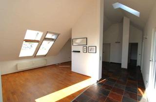 Wohnung kaufen in Am Pfarrweiher 28, 64372 Ober-Ramstadt, Außergewöhnliche Dachgeschosswohnung mit großzügigem Raumgefühl und Dachterrasse