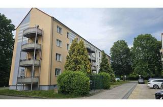 Wohnung mieten in Frederic-Joliot-Curie-Straße, 02977 Hoyerswerda, Gut geschnittene 3-Zimmer-Erdgeschosswohnung mit Balkon und Stellplatz