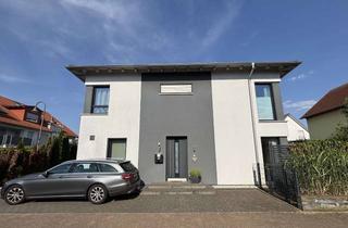 Einfamilienhaus kaufen in Schönecker Straße, 61194 Niddatal, Wunderschönes freistehendes Einfamilienhaus in Niddatal